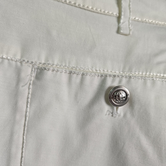 MAX STUDIO | NWT Cropped Pants in White sz 6 - Picture 4 of 7